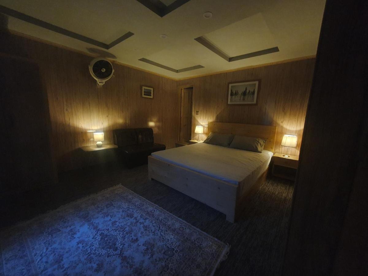 Sehrish Guest House Skardu Exteriér fotografie